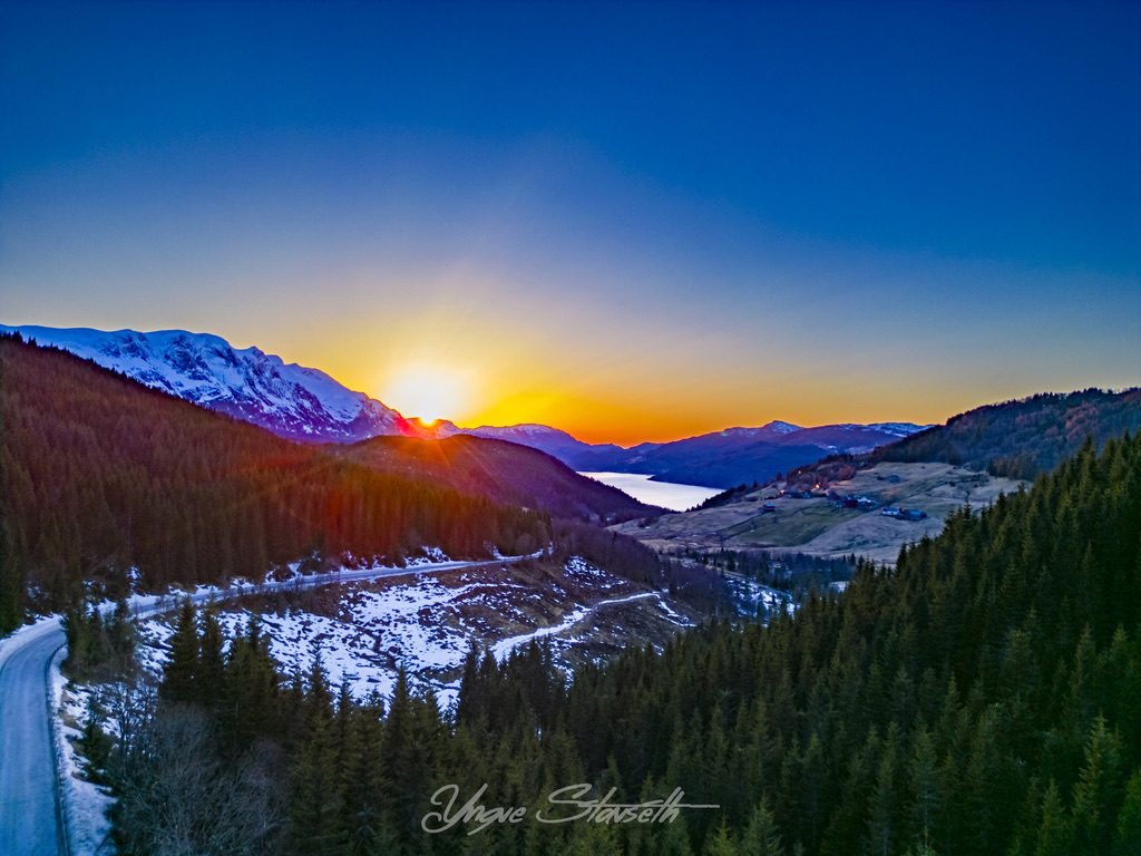 Landskapsfoto av Yngve Stavseth